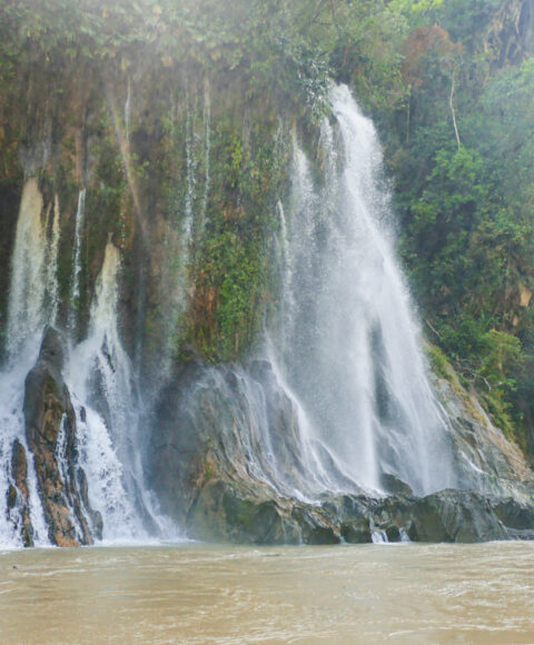 Excursion al increible Pongo de Mainique y rio turquesa (Yoguiato) 2D/N