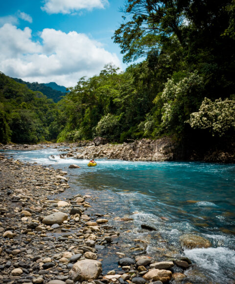 Excursion al increible Pongo de Mainique y rio turquesa (Yoguiato) 2D/N
